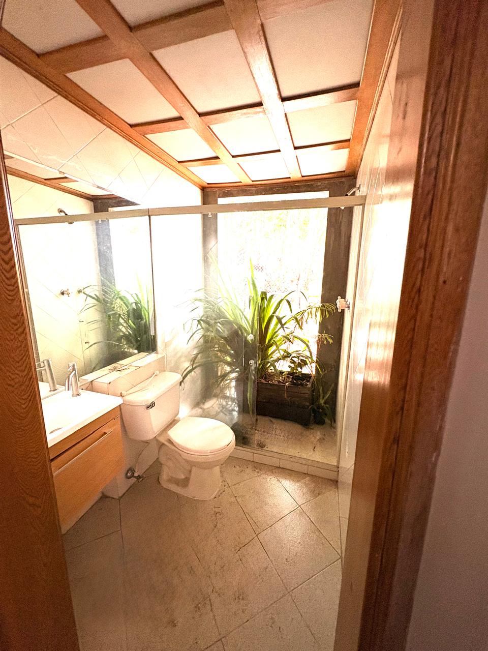 Casa Lote para venta en Poblado  Castropol