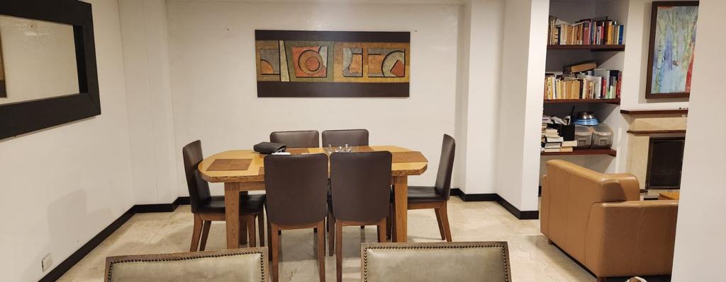 Casa en Venta en Altos del Poblado cerca del CES Medellin