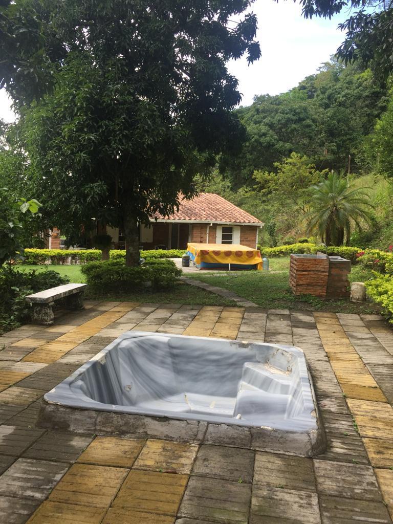 Vencambio Finca con dos casas, vereda de Sopetrán
