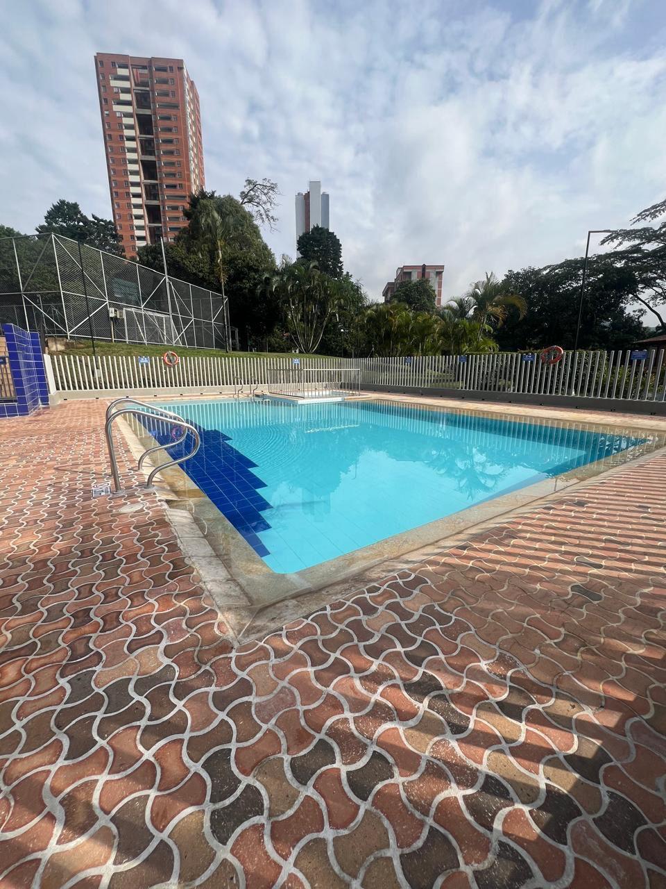 Casa en venta en la Estrella Suramerica