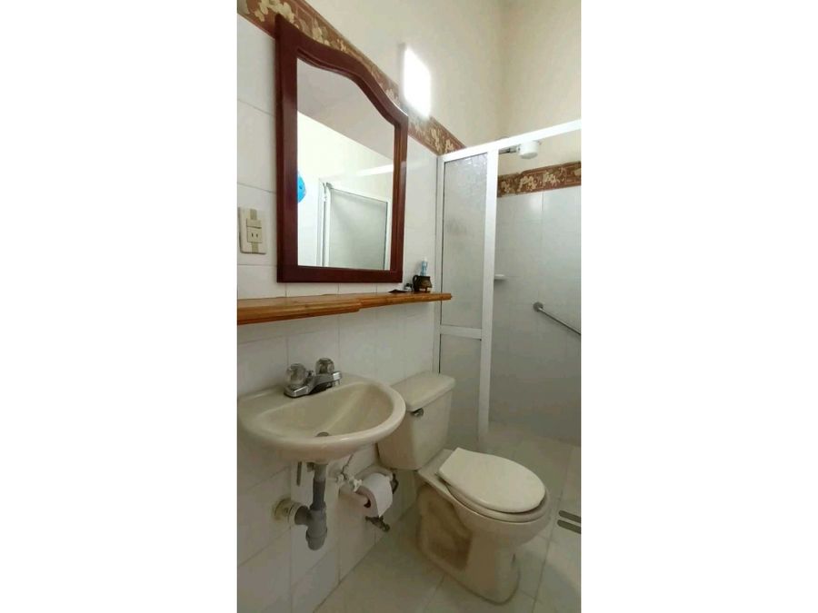 Casa con Aire para la Venta en el Barrio Santa Lucia, Medellín.