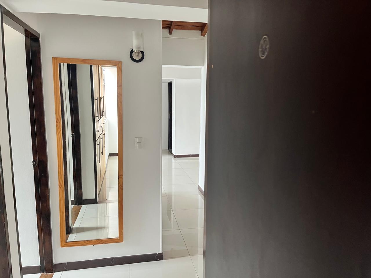 Apartamento en Venta Medellin Loma de los Bernal