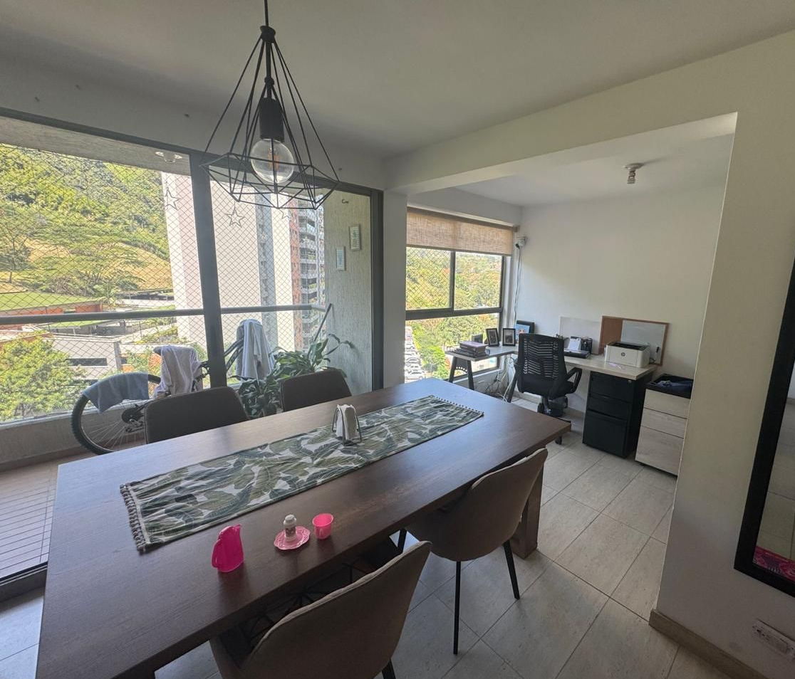 Venta de apartamento en La Loma de Los Bernal