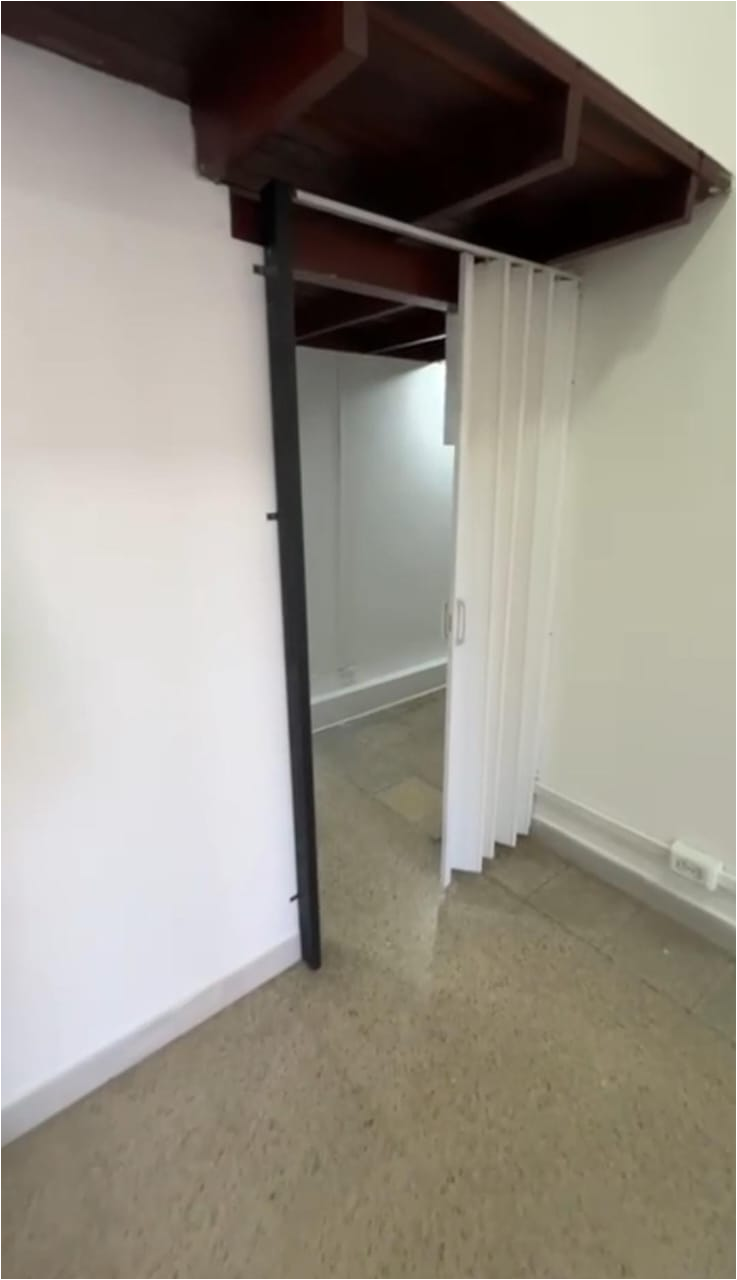 Local en Venta en Medellín la 80