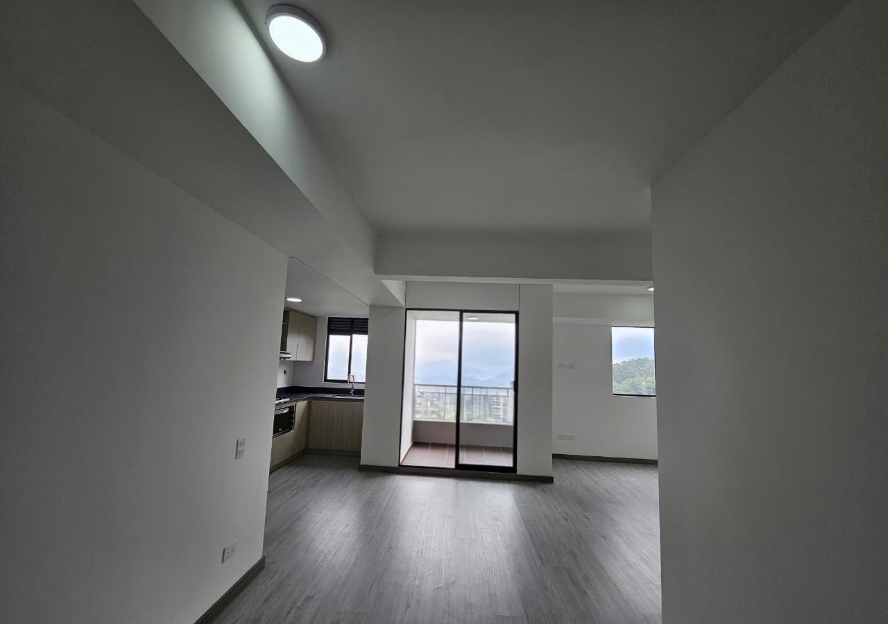 Venta de apartamento en El Poblado Las Palmas para estrenar