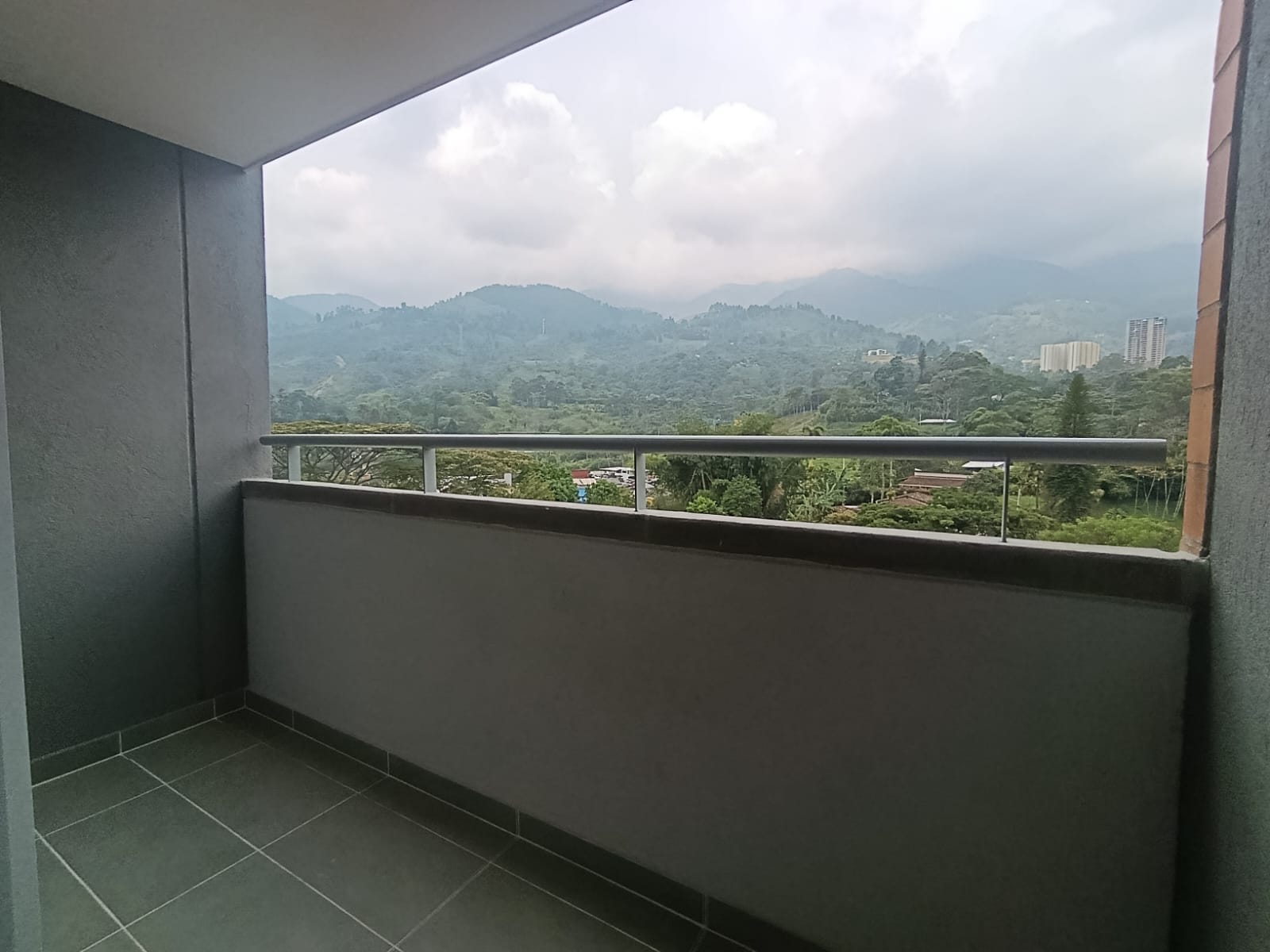 Arriendo apartamento en La Estrella para estrenar