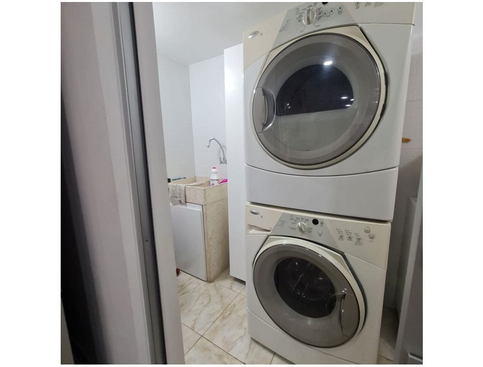 Casa para la venta en La Mota Medellin