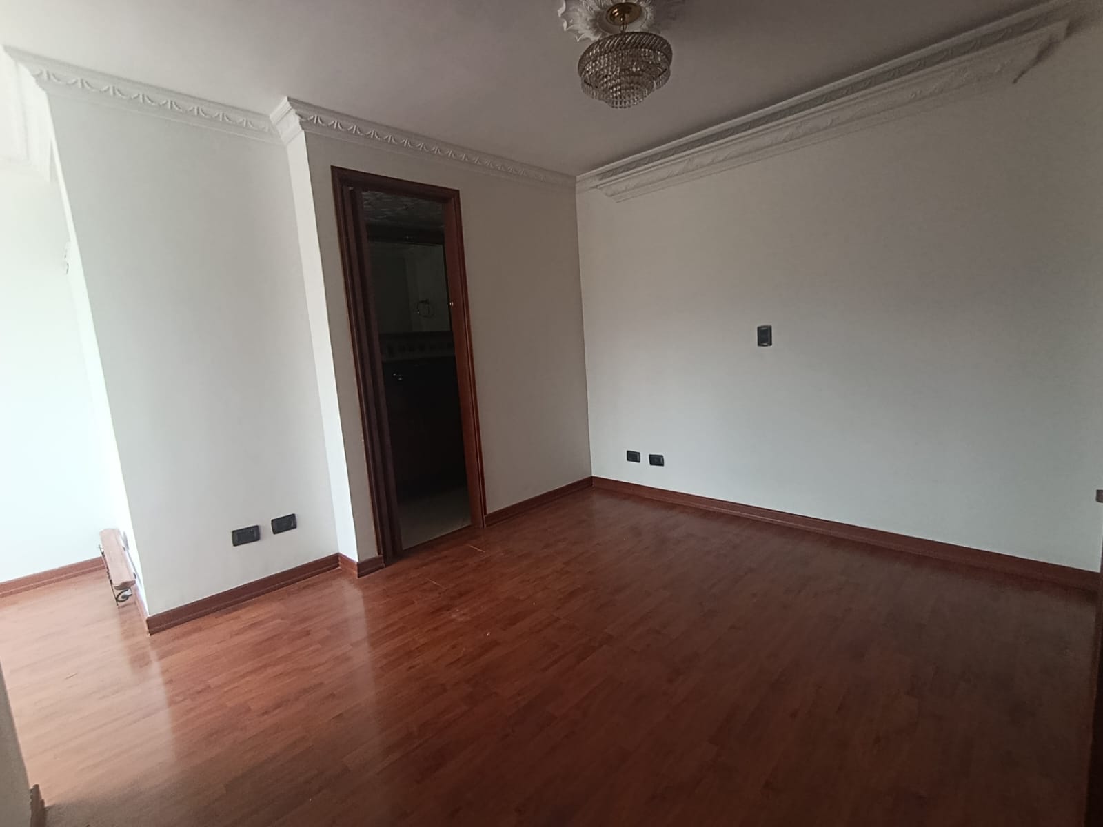 Apartamento Dúplex  en Arriendo Loma de los Bernal