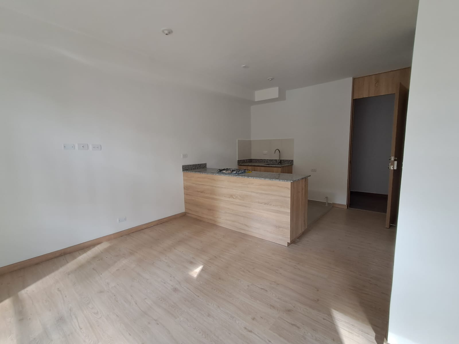 Apartamento Venta Robledo-Altamira BAJO DE PRECIO