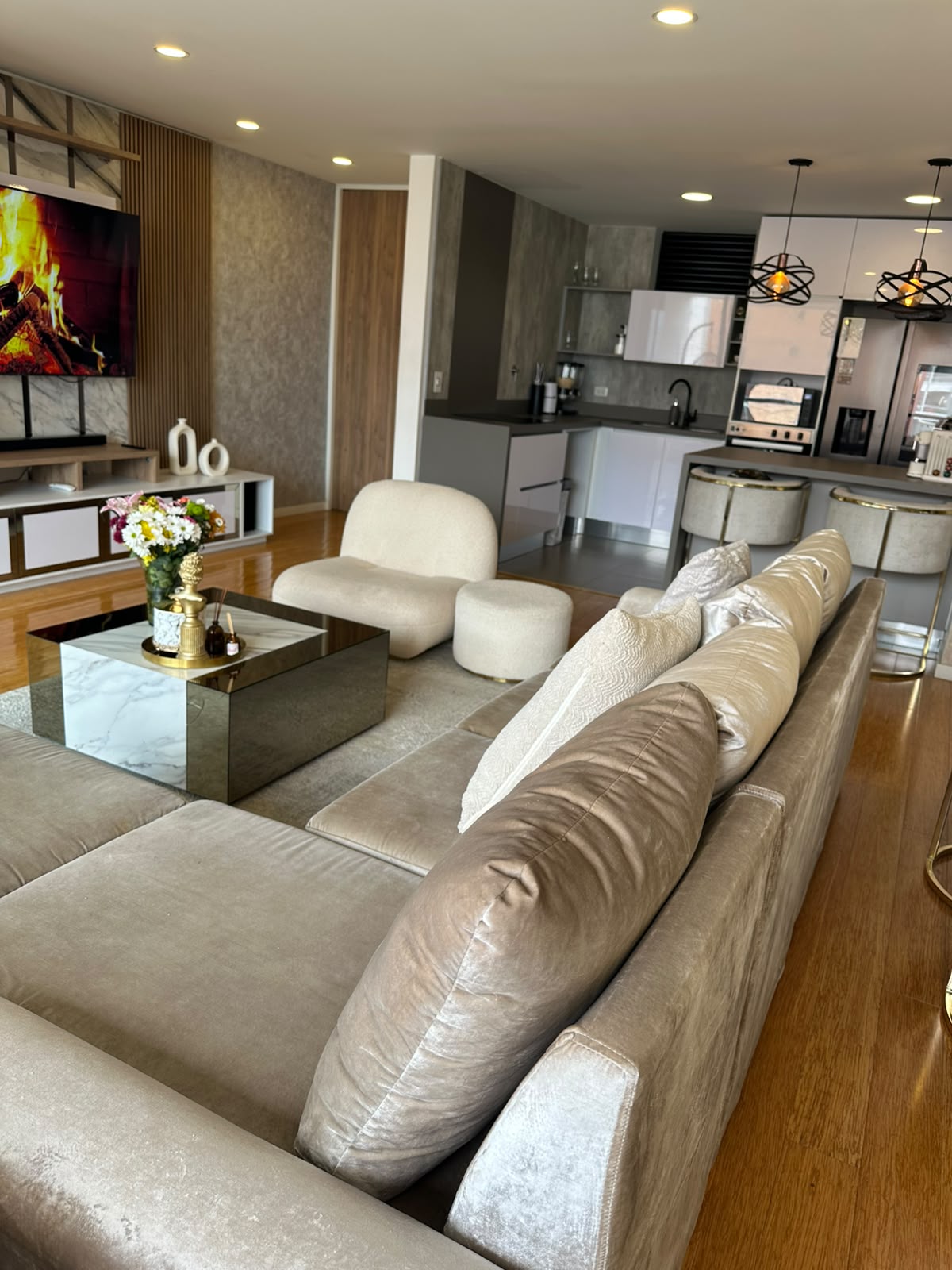 Apartamento amoblado en La Loma de las Brujas Envigado