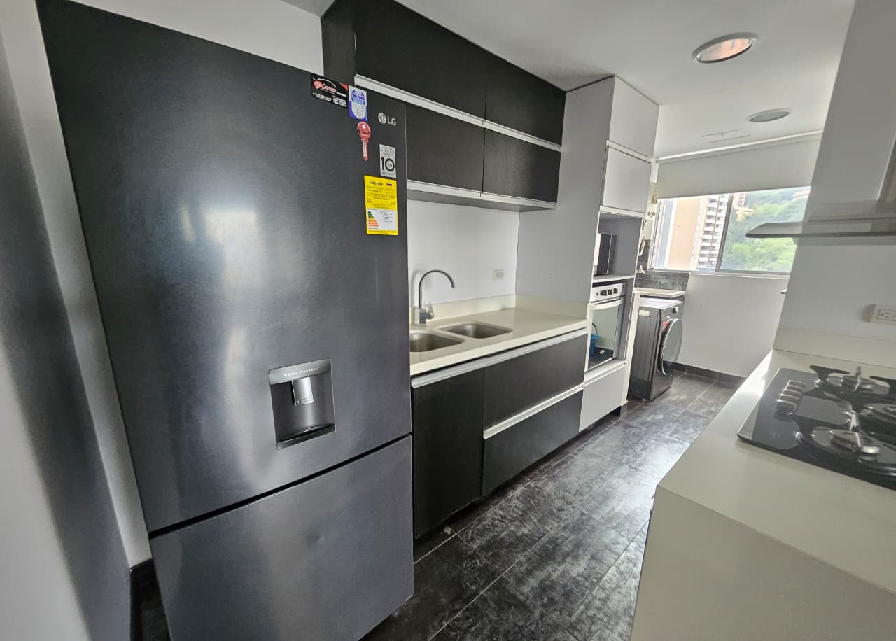 Apartamento amoblado en arriendo en La Loma del Esmeraldal Envigado