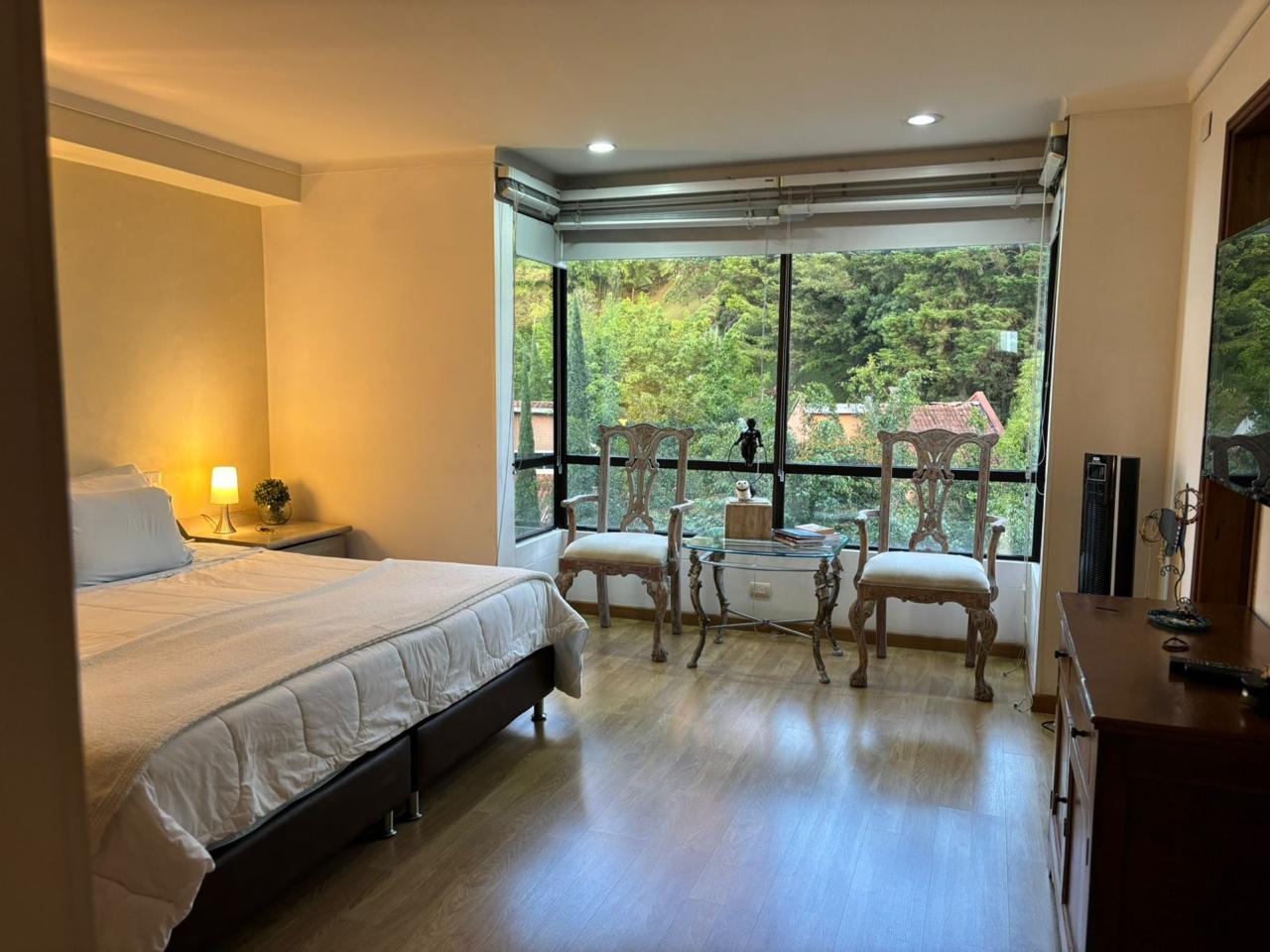 Apartamento para la venta en el tesoro
