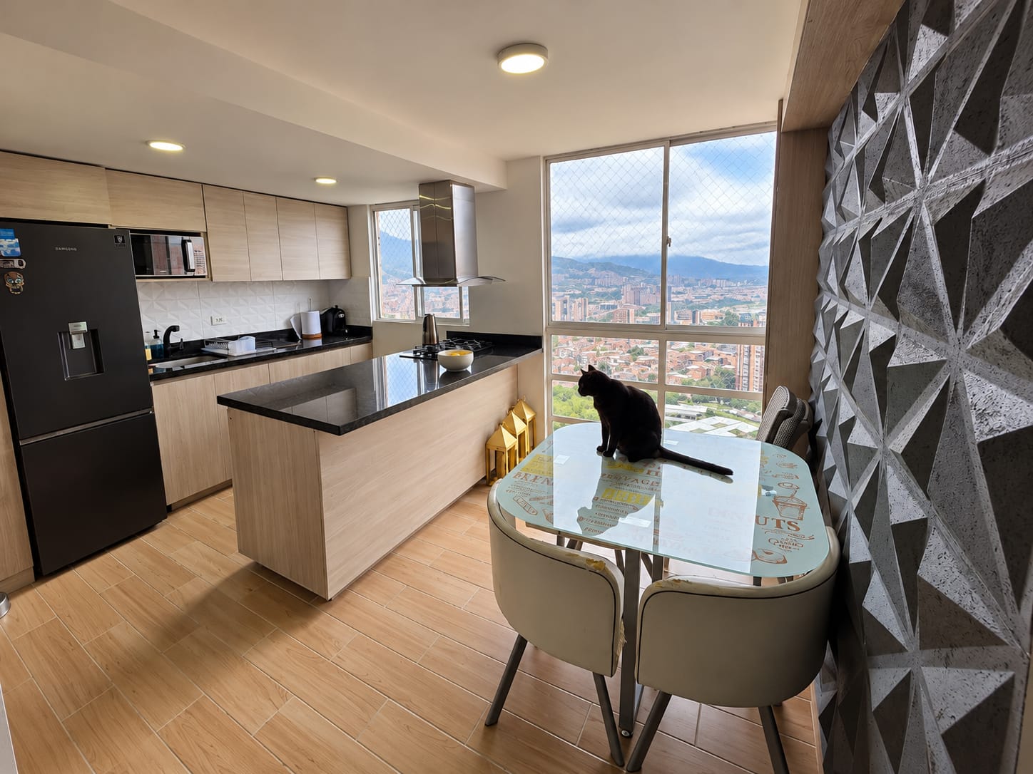 Apartamento en venta María Auxiliadora Sabaneta – 3H + vista