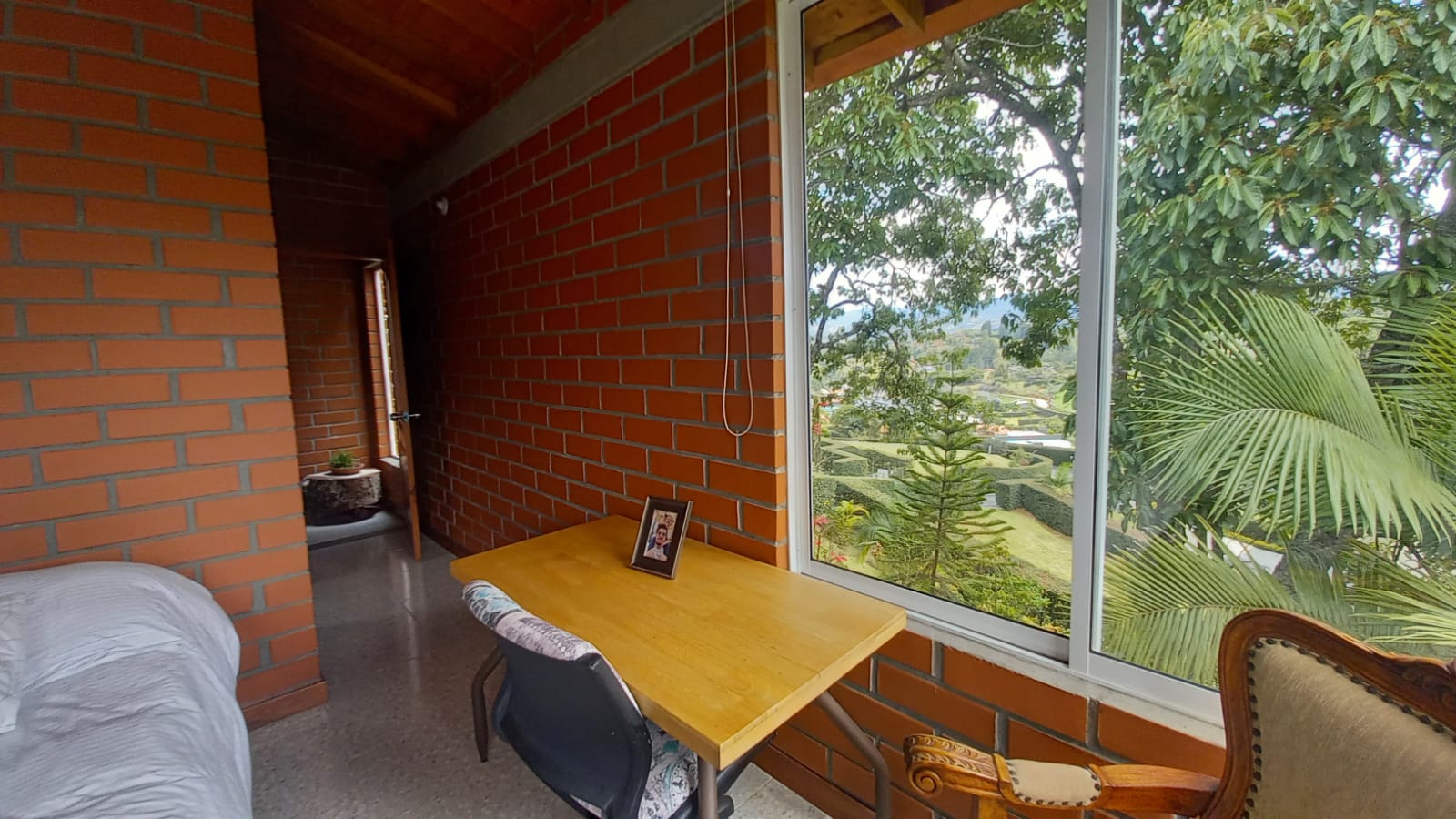 Casa campestre para la venta en Guarne sector La Clarita