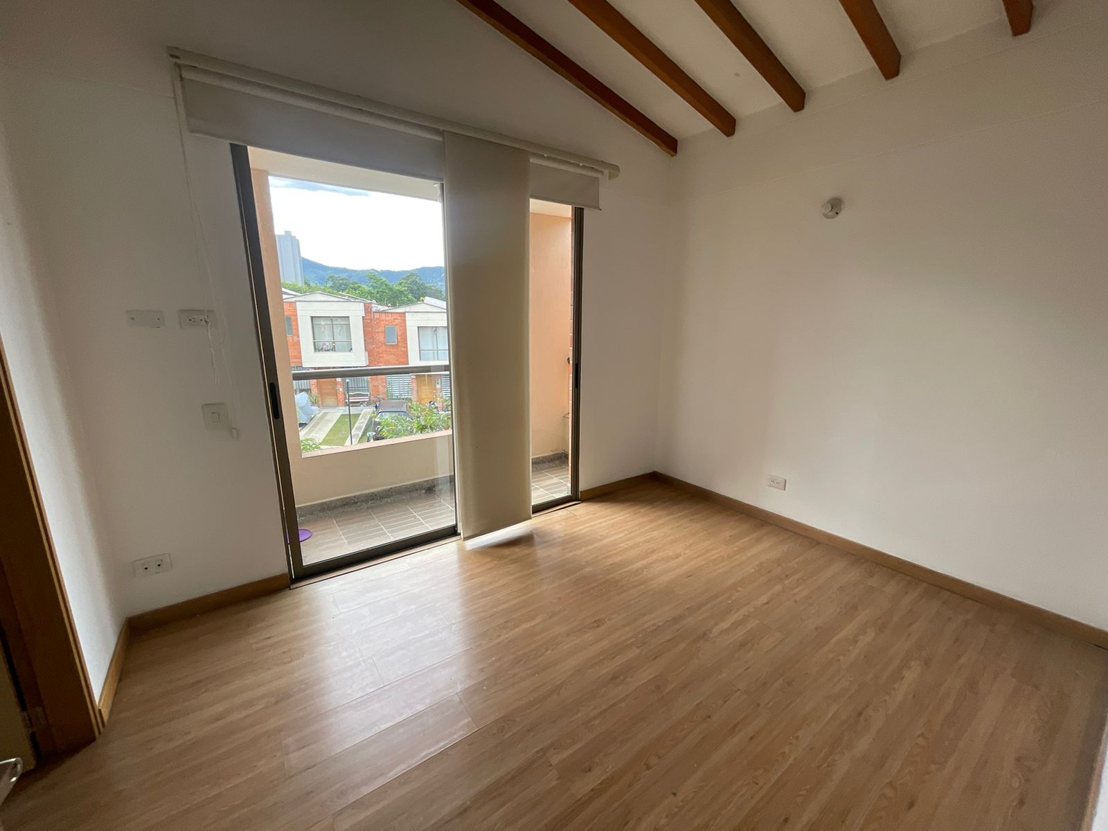 Casa para la venta en La Estrella cerca del Parque Principal