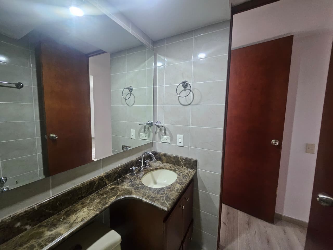 Apartamento en arriendo en Ciudad del Río El Poblado