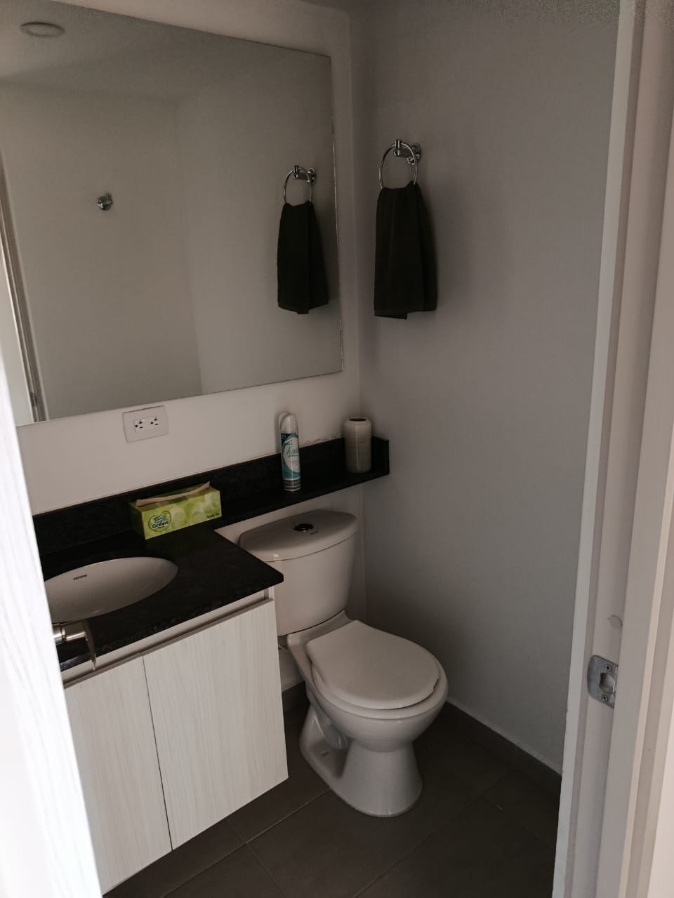 Venta de apartamento nuevo en Sabaneta Las Lomitas