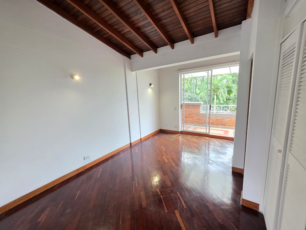 Casa en venta en las brujas envigado