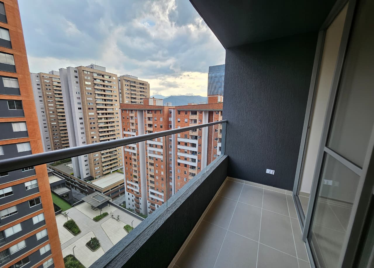 Apartamento para estrenar en arriendo Ciudad del Río Poblado