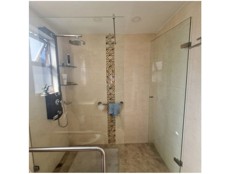 Casa para la venta en La Mota Medellin