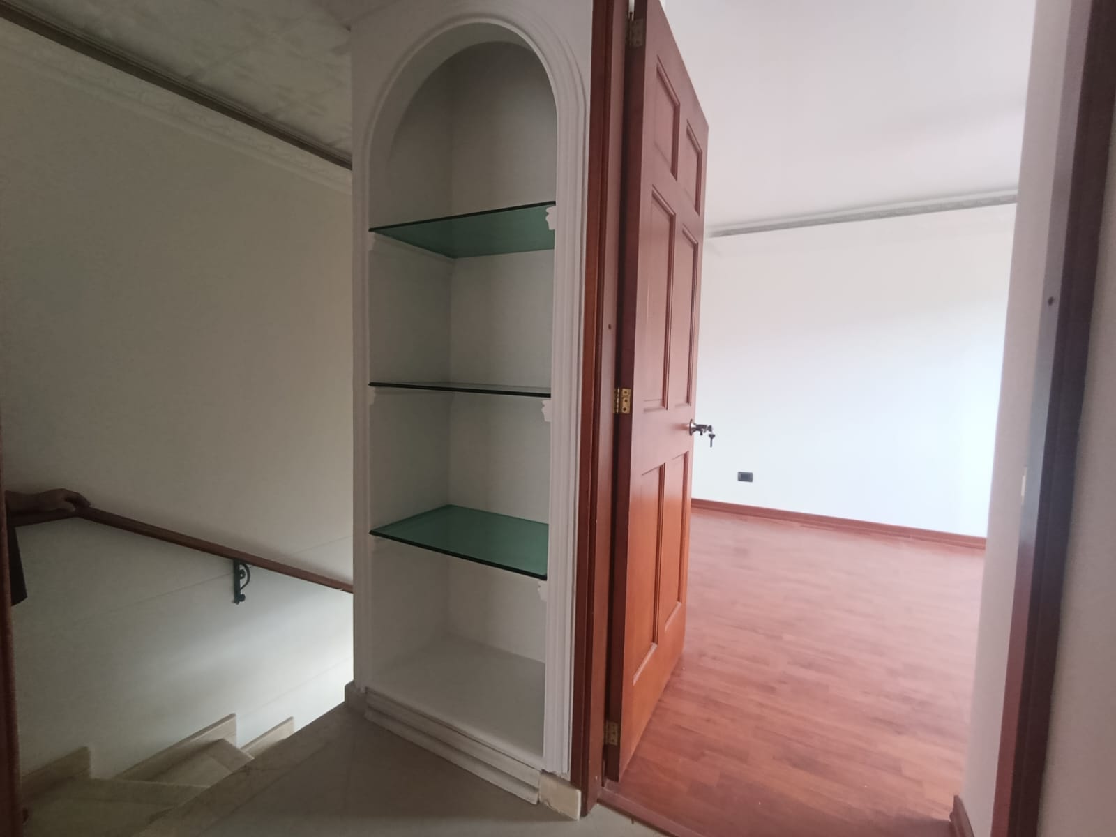 Apartamento Dúplex  en Arriendo Loma de los Bernal