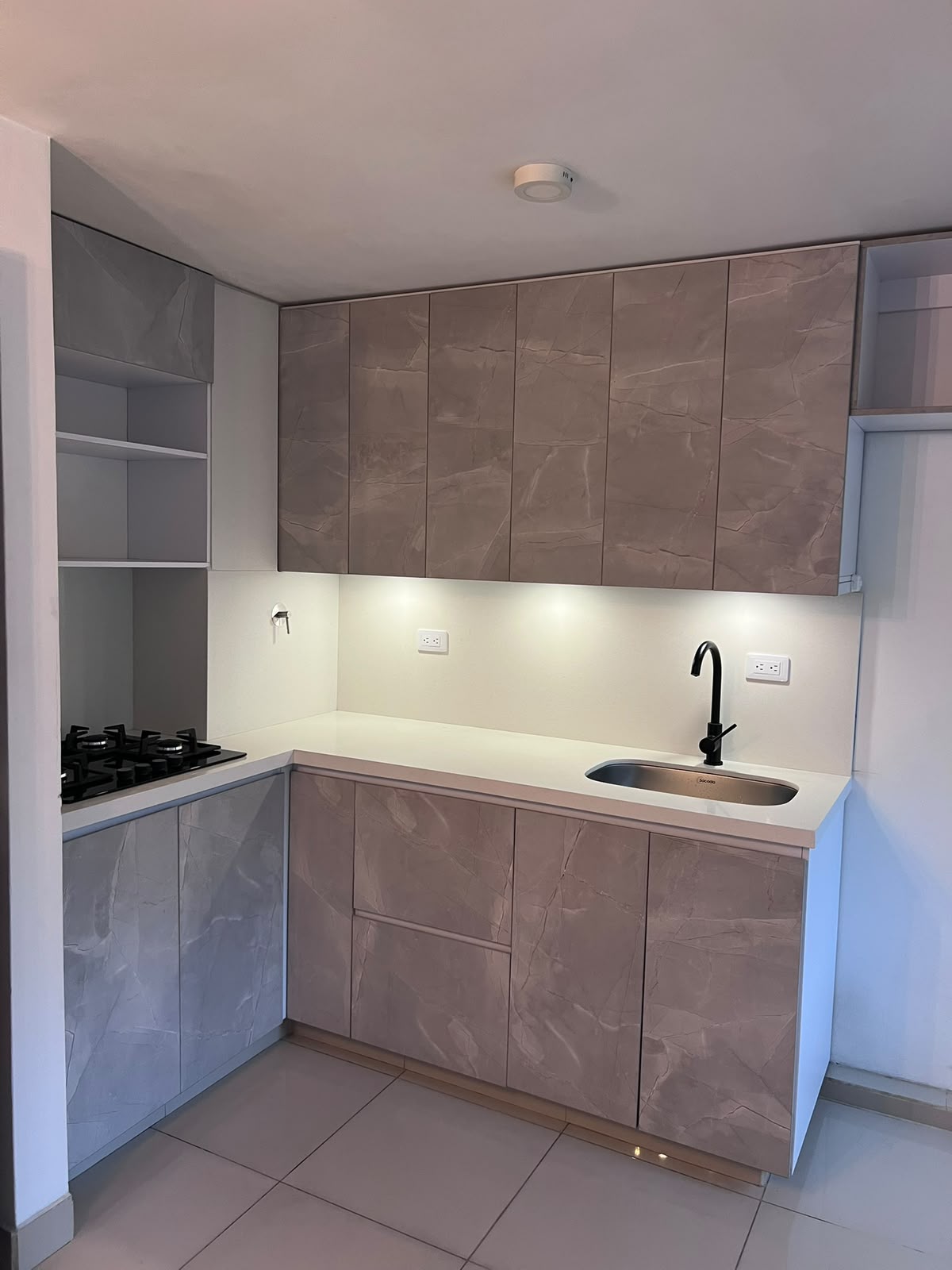 APARTAMENTO EN ARRIENDO, RODEO ALTO