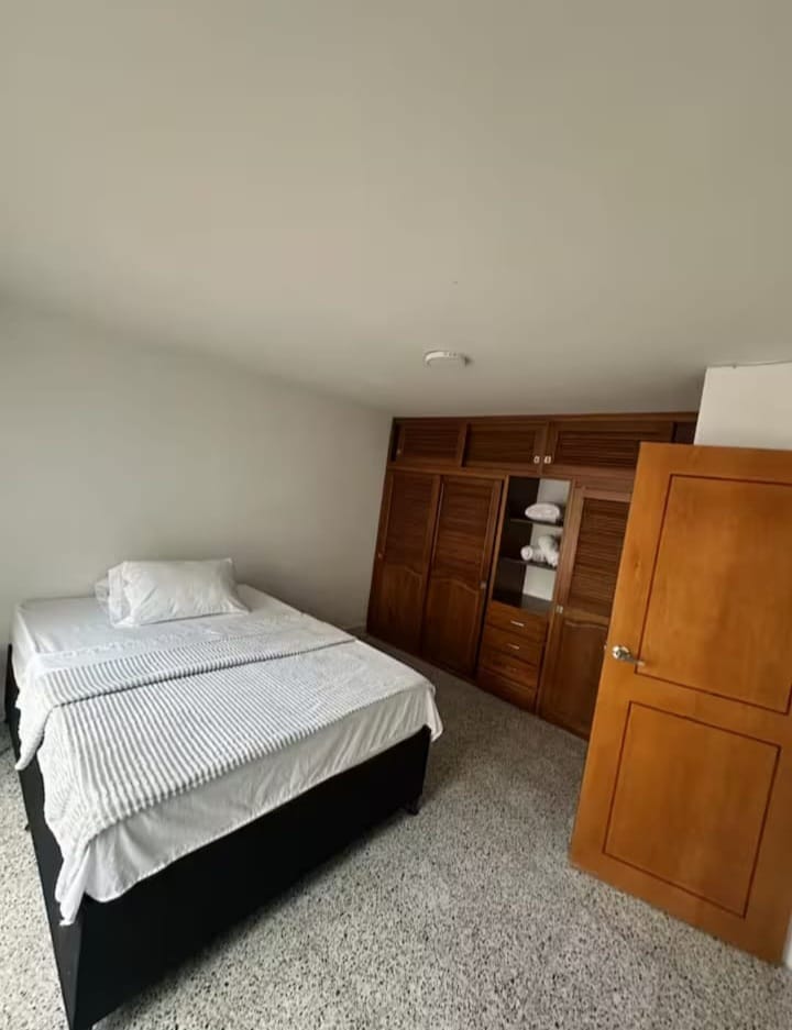 Casa para la venta en La América Medellín
