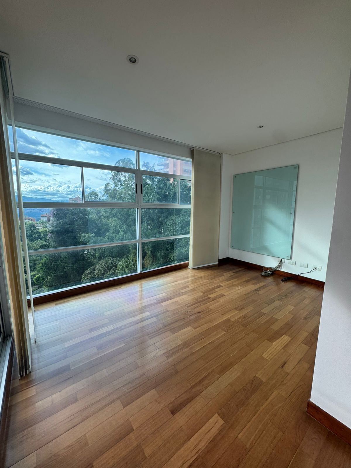 arriendo apartamento sector Los Balsos
