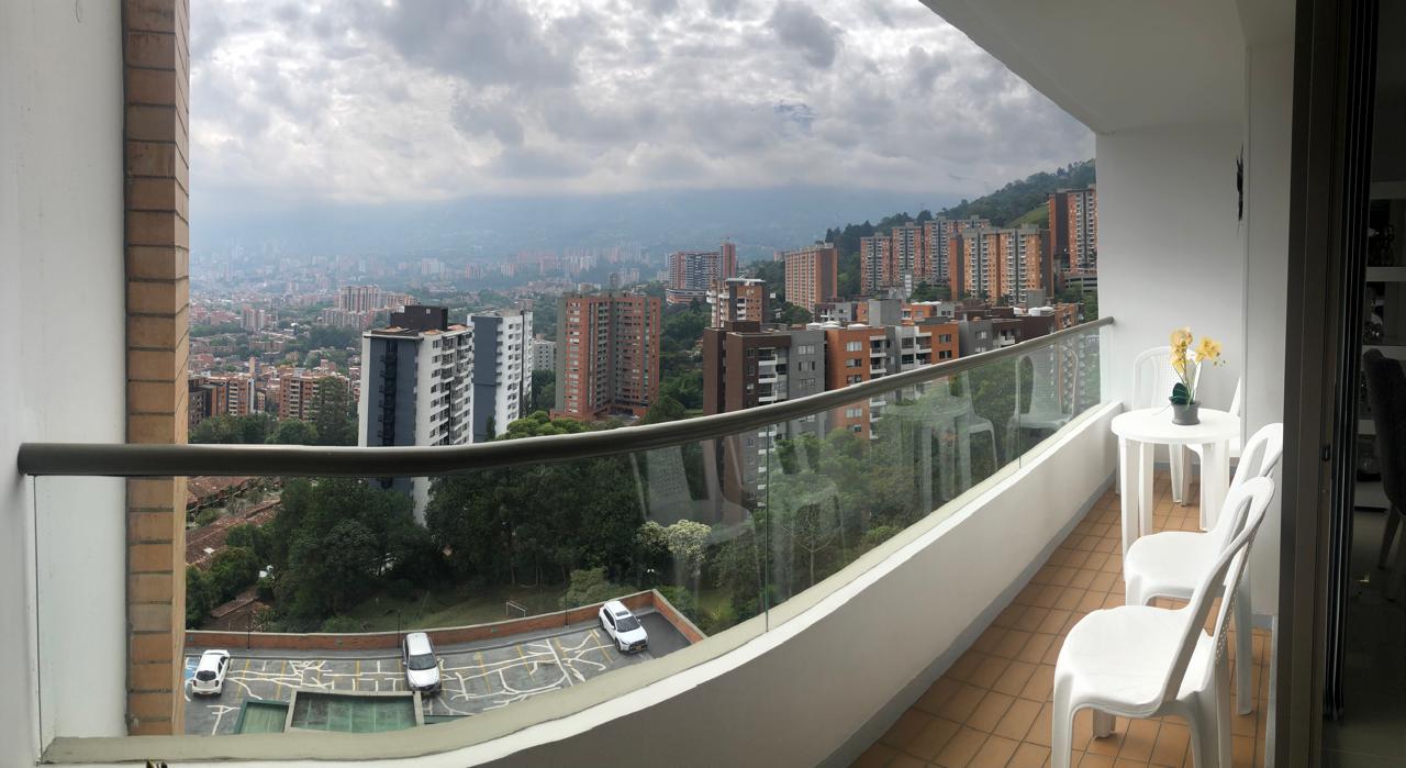 Apartamento para la venta en Envigado Loma del Barro
