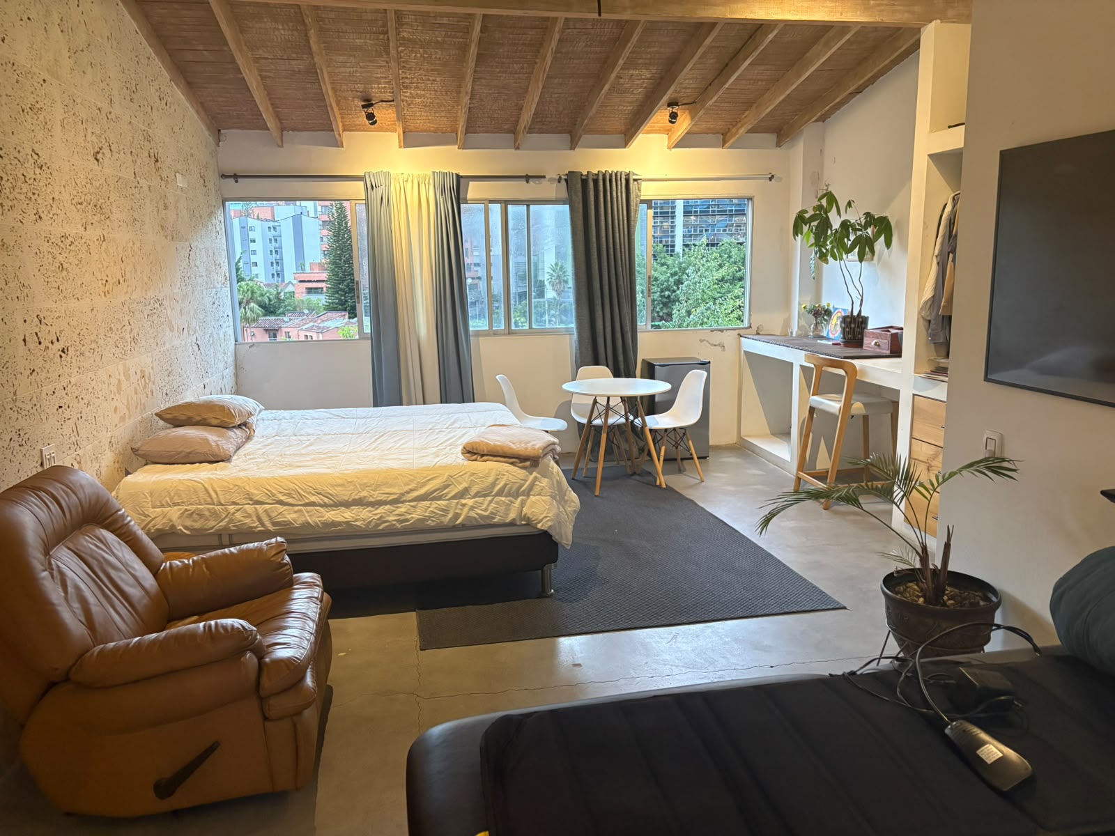 Vendo Apartamento pent-house en Aguátala Poblado Medellín