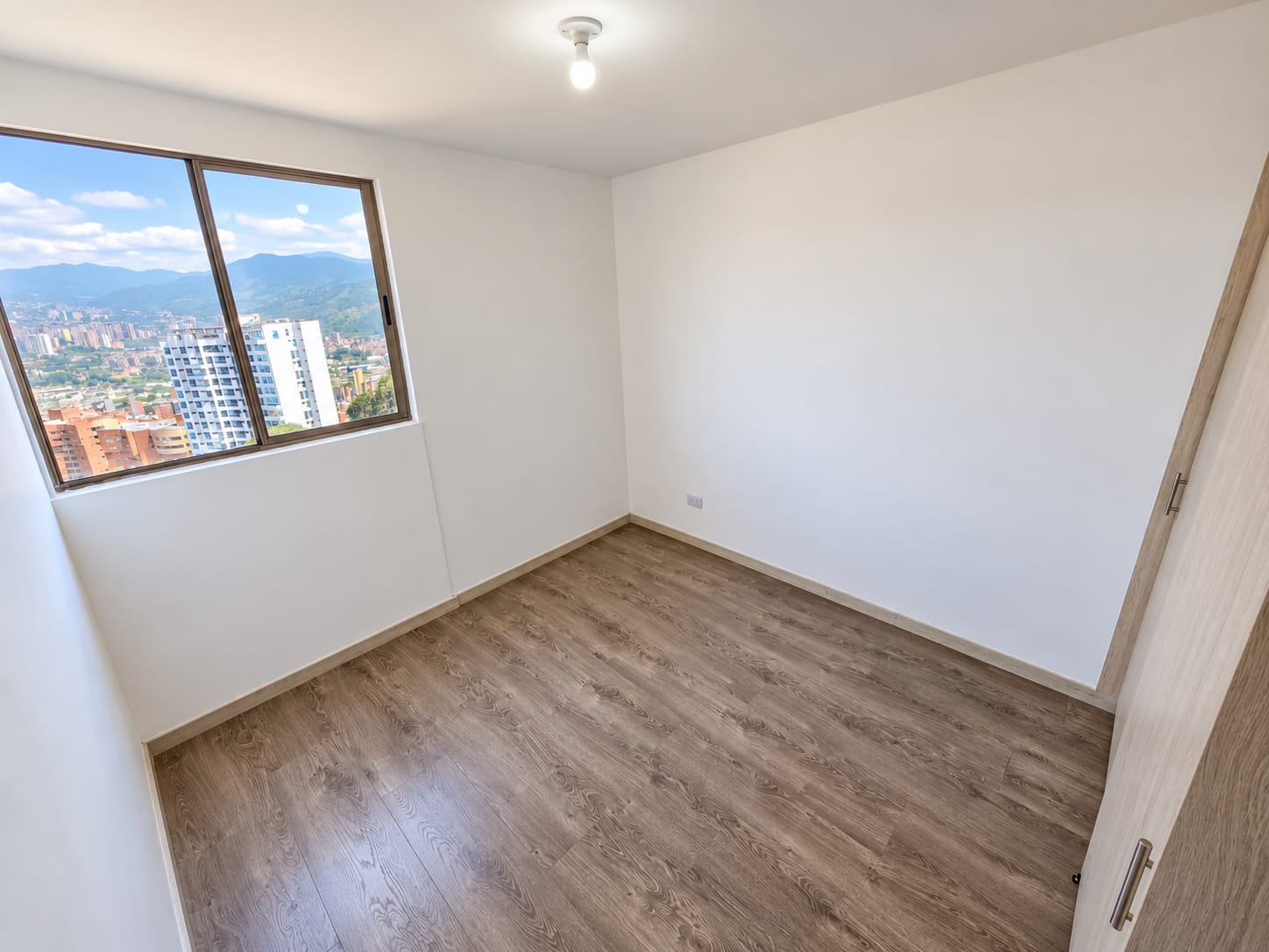 Apartamento en venta Las Lomitas Sabaneta con vista a la ciudad