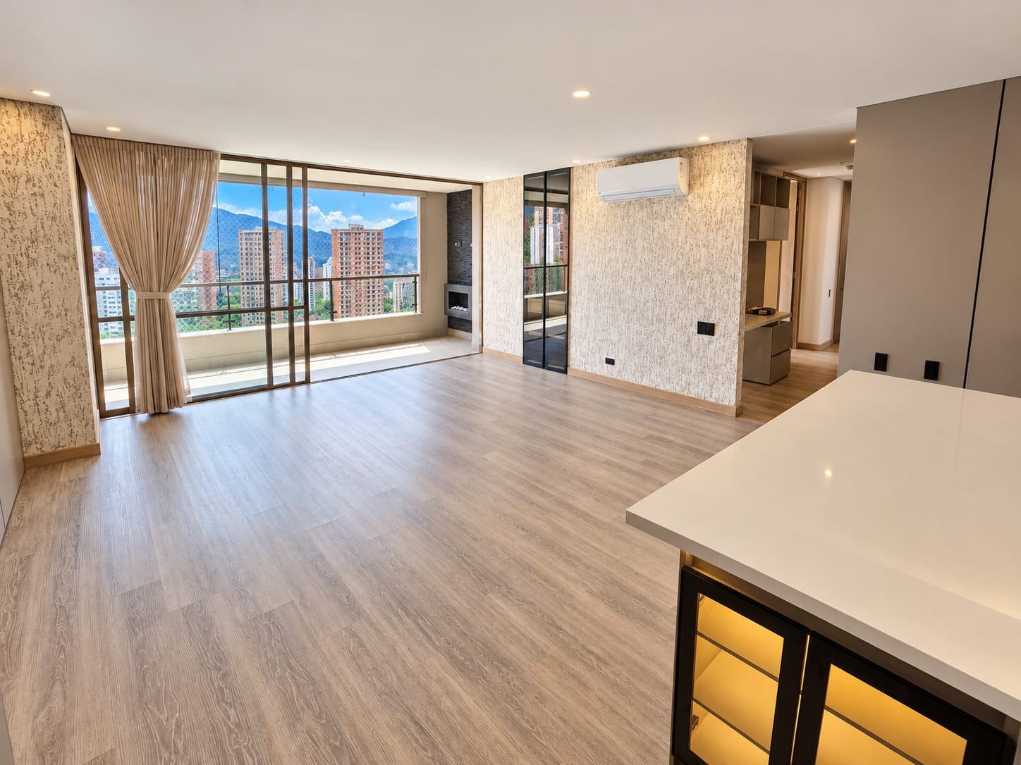 Apartamento en venta El Poblado Linares - 125 m² + vista a la ciudad