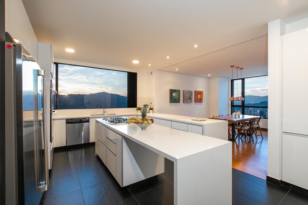 Venta de apartamento en Medellin El Poblado Los Balsos