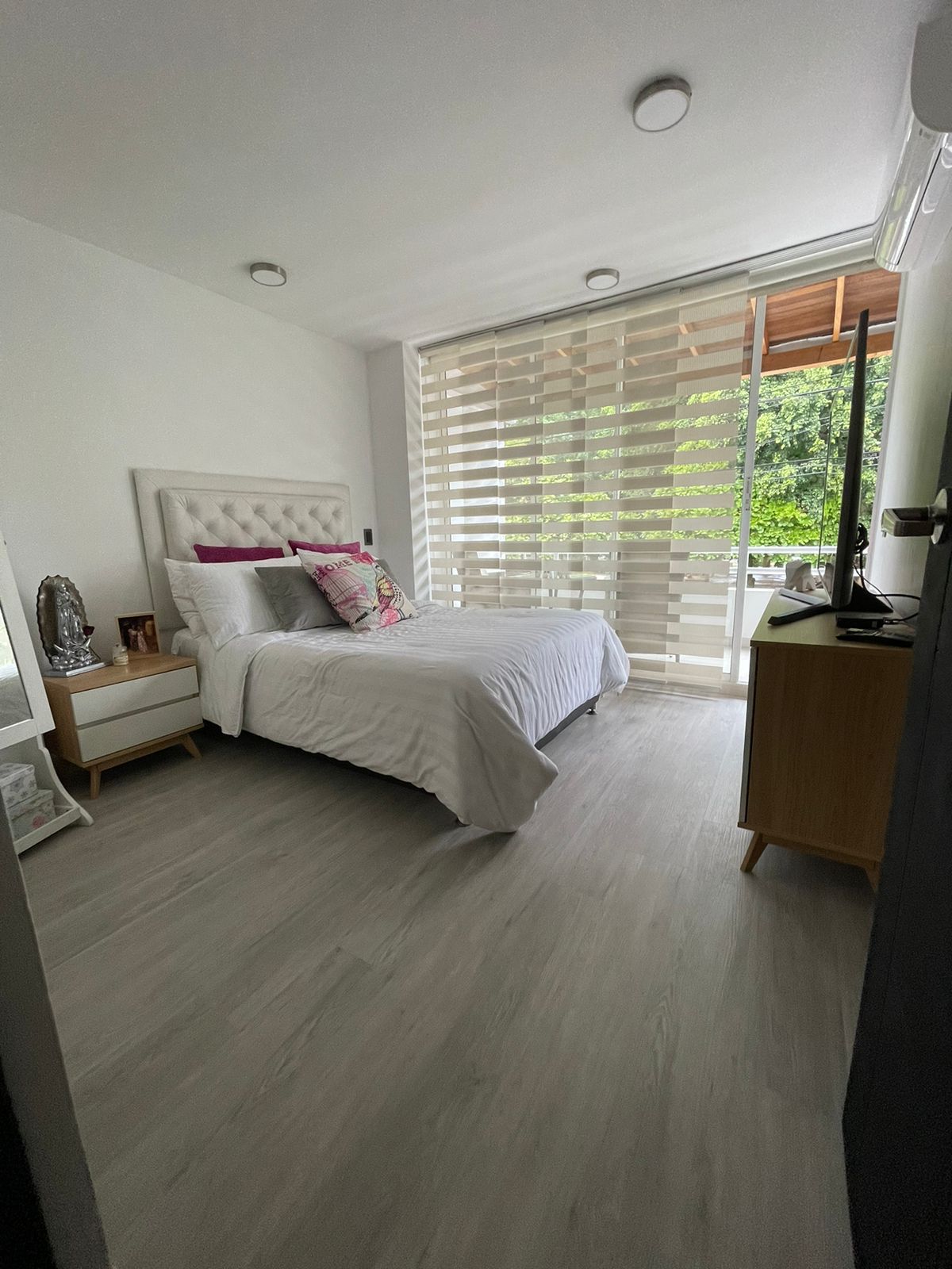 Casa para la venta en la Mota Medellin