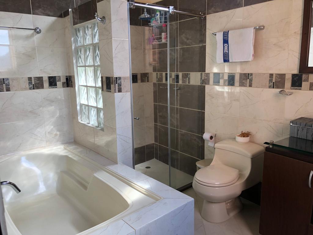 Casa en Venta en El Escobero Envigado