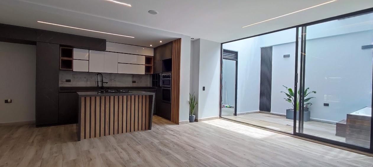 Venta de casa en Rionegro Llanogrande para estrenar