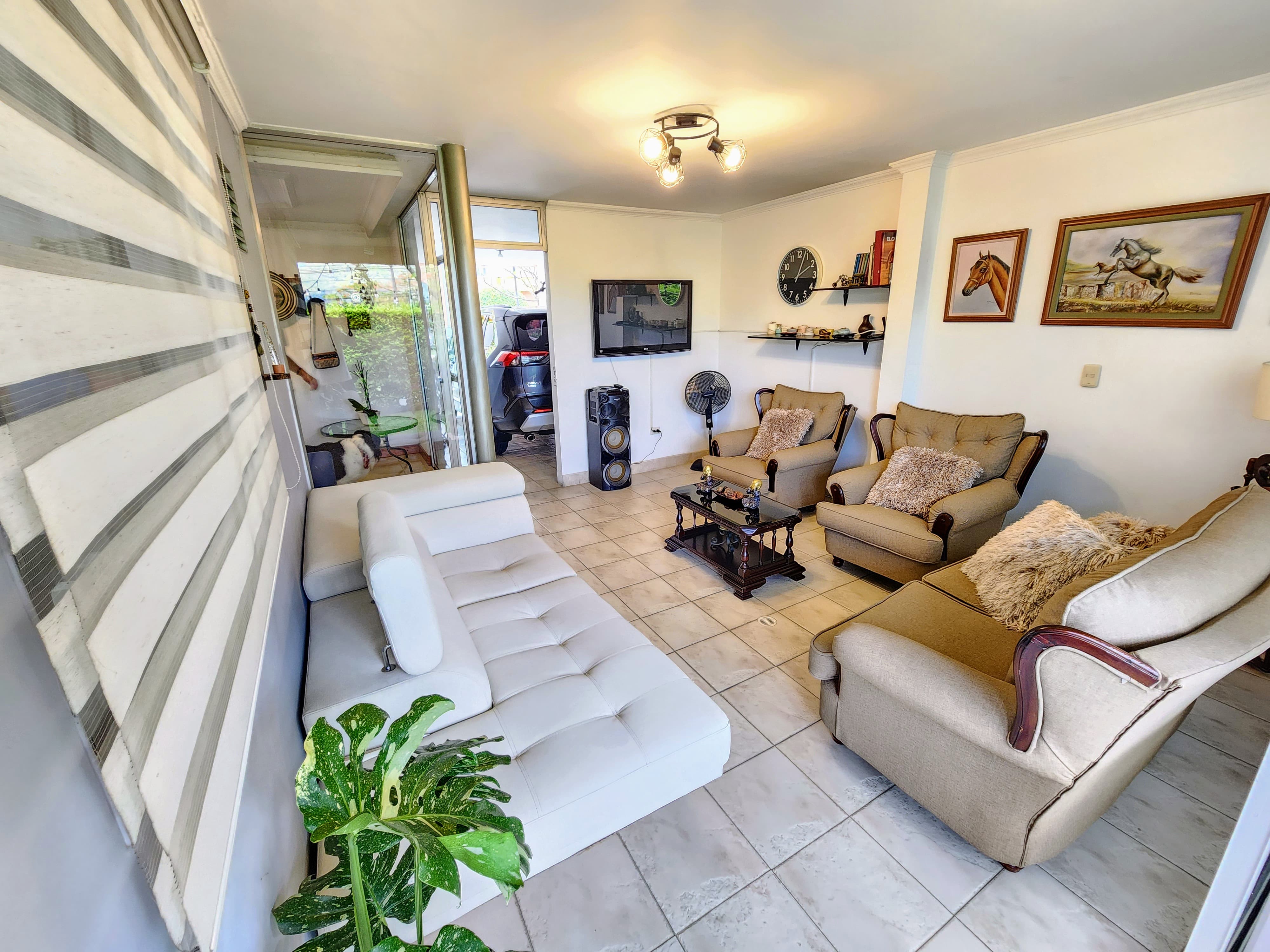 Casa en VENTA en La estrella, sector Suramerica