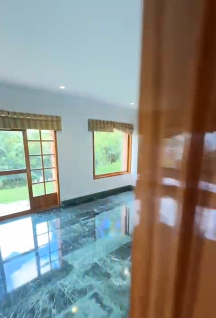 Casa en Venta La Calera El Poblado Medellin