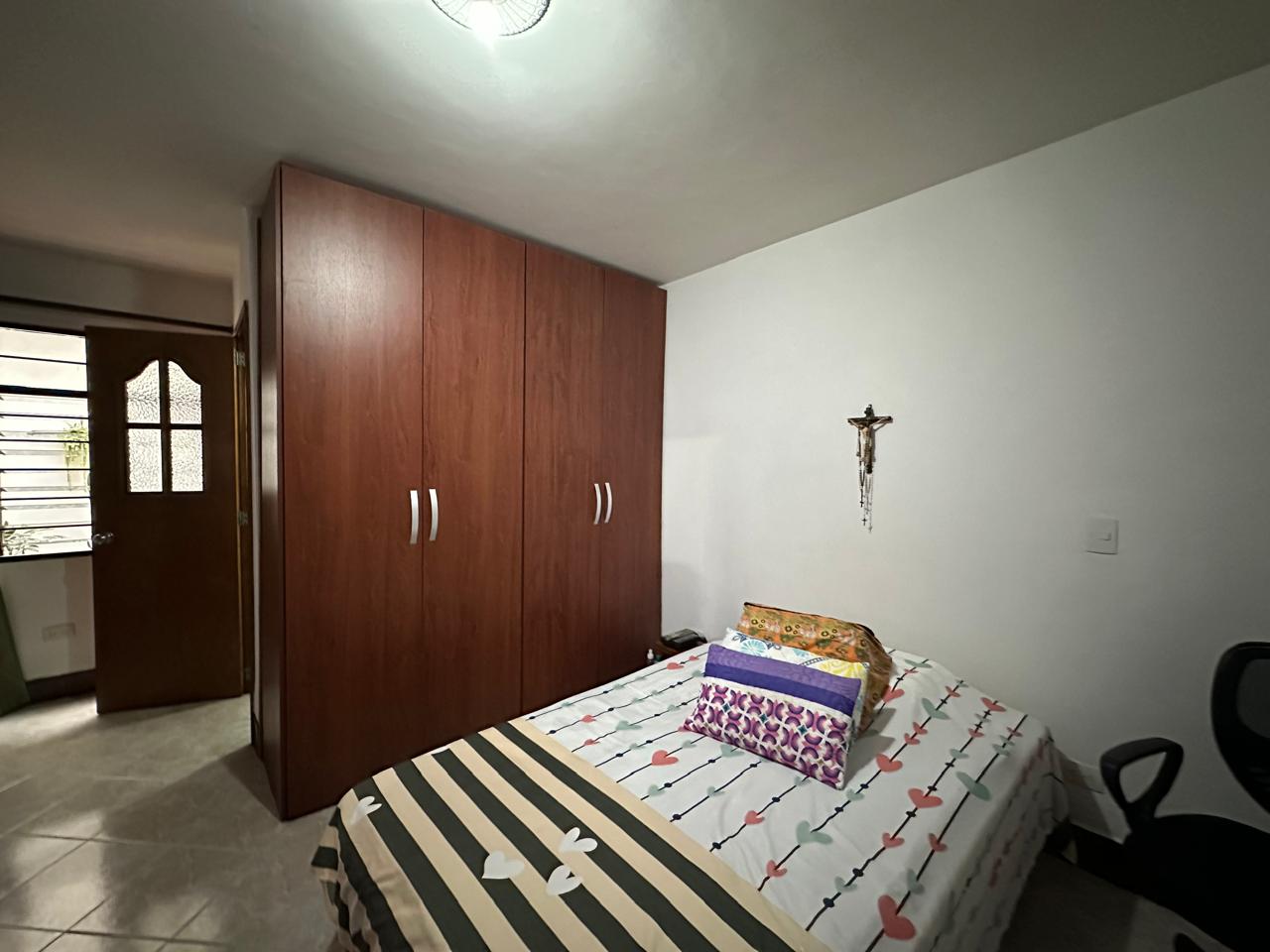 Casa Bifamiliar para la Venta en el Barrio: Laureles, Medellín.