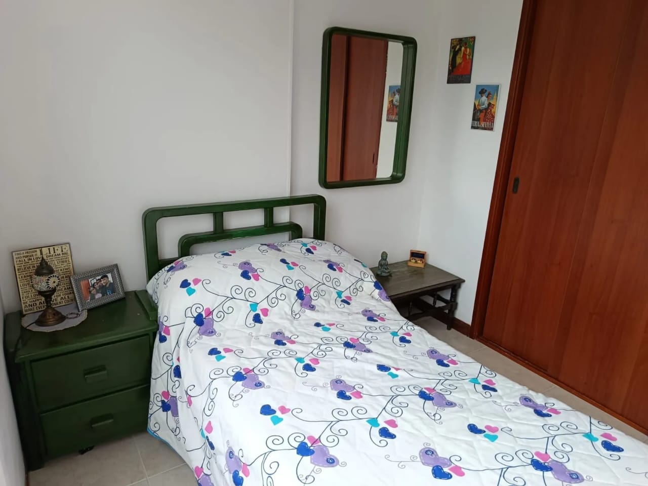 Apartamento en venta en Loma de los Bernal Medellin