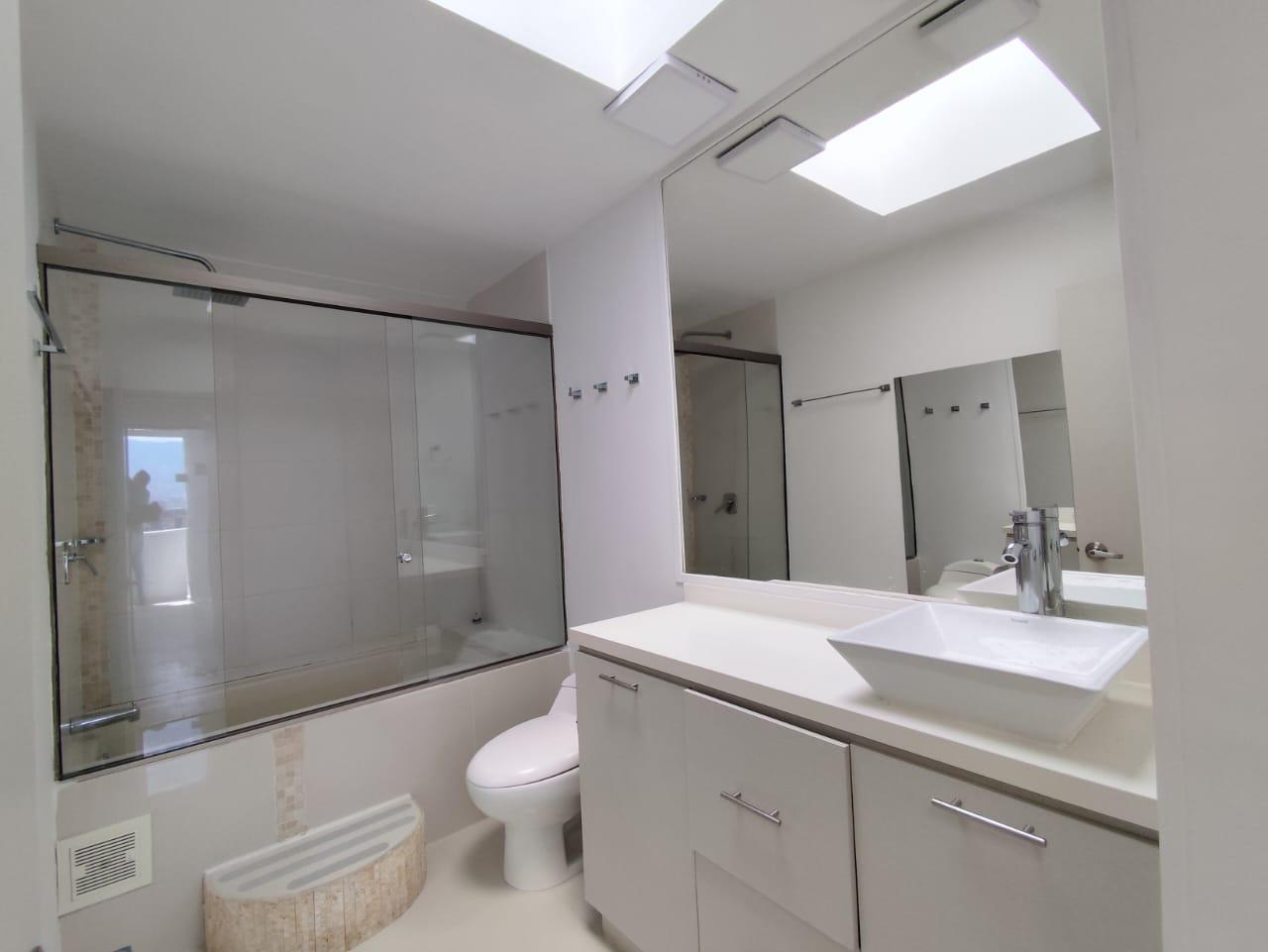 Apartamento amoblado para la venta- Poblado los Balsos Medellín