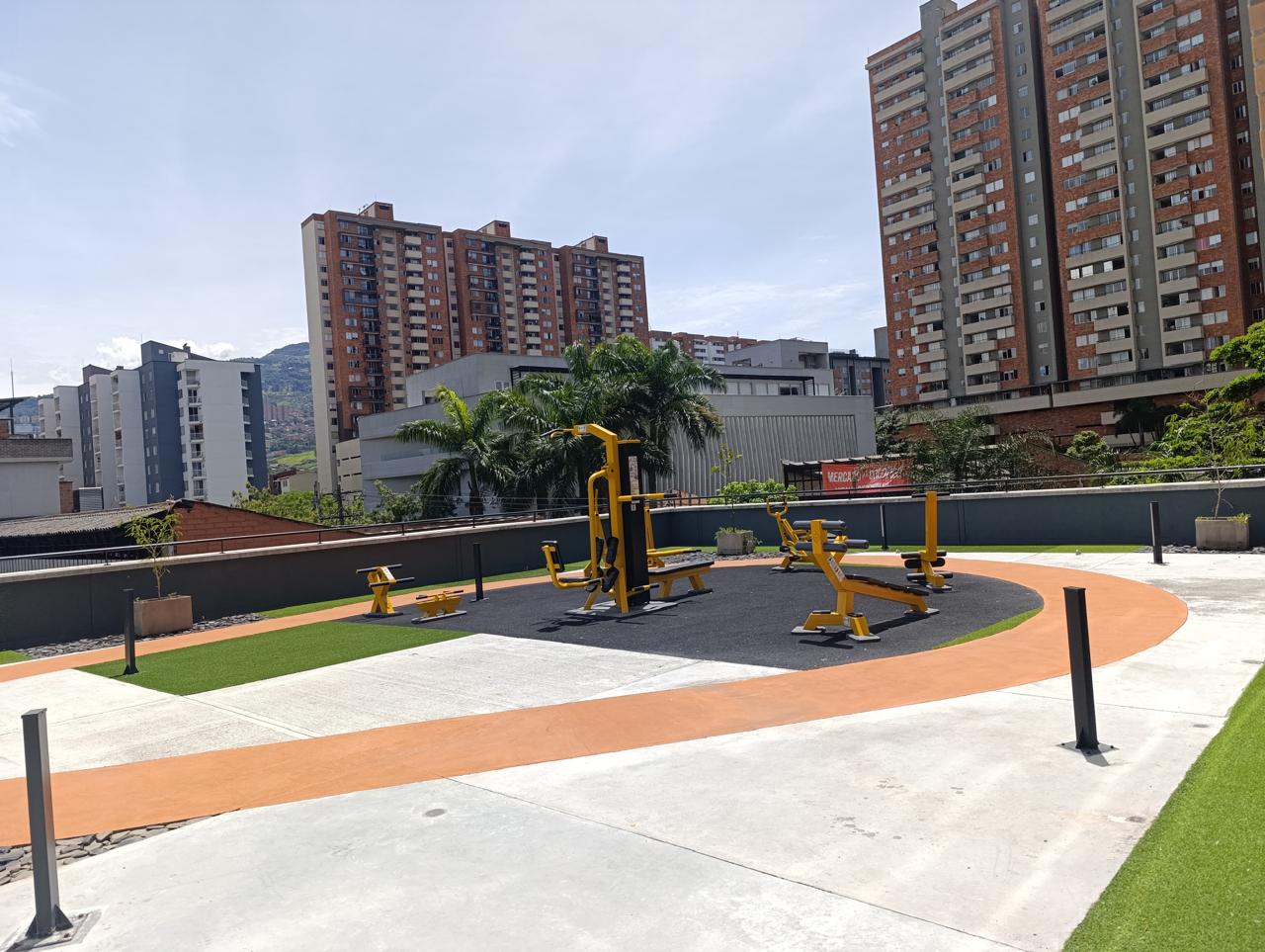 Apartamento en venta en Los Colores -  Medellín