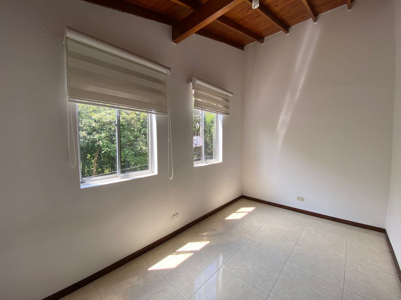 Casa para venta en Medellín belén  la mota