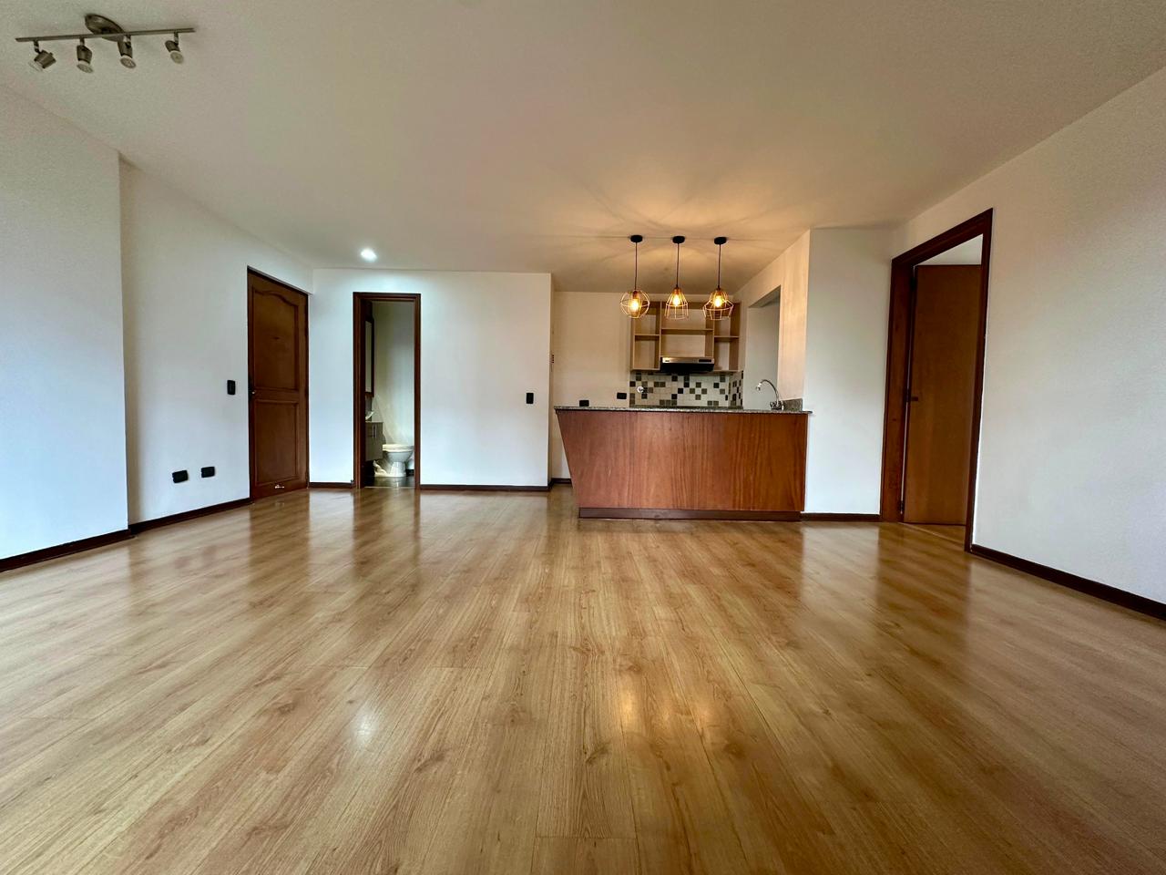 Apartaestudio para arriendo en El Poblado Los Balsos