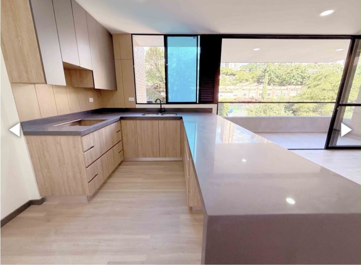 Apartamento en venta en Envigado Loma las brujas