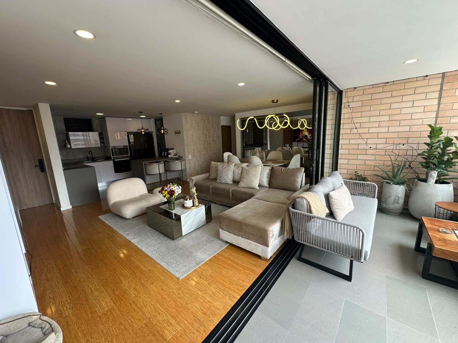 Apartamento amoblado en La Loma de las Brujas Envigado