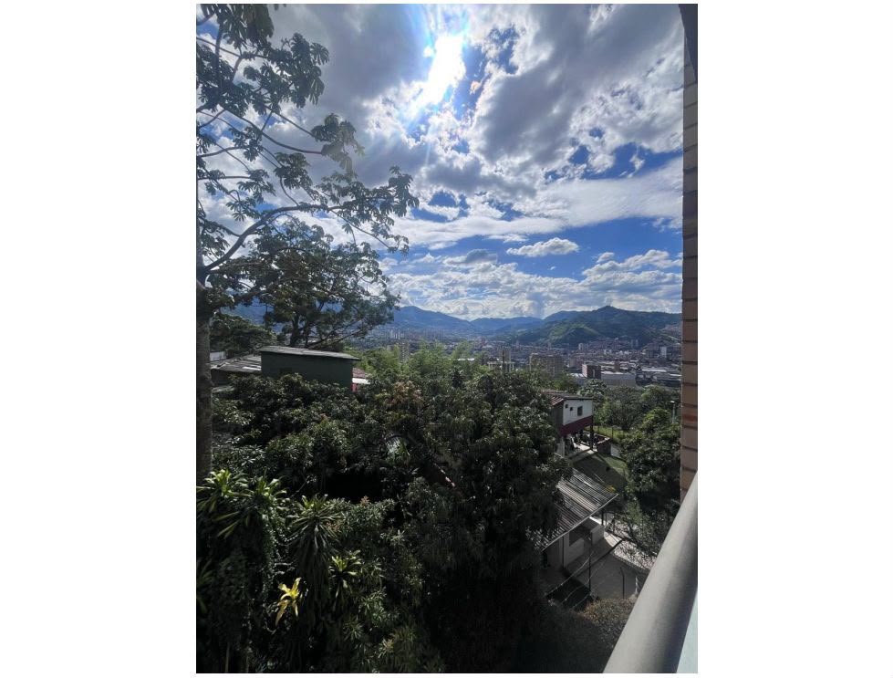 Apartamento para la venta en Envigado Loma del Barro