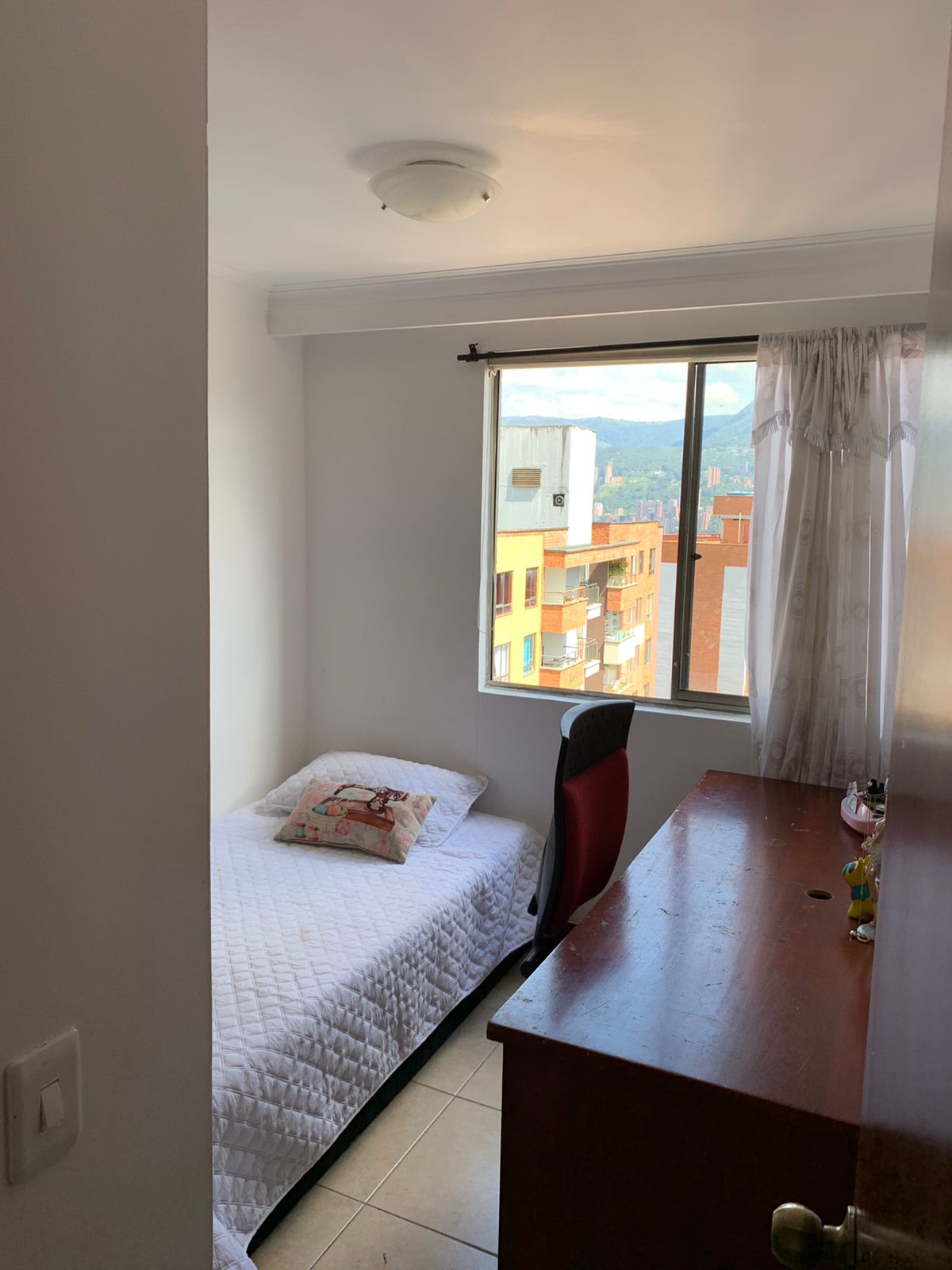 Apartamento en venta Medellin Loma de los Bernal