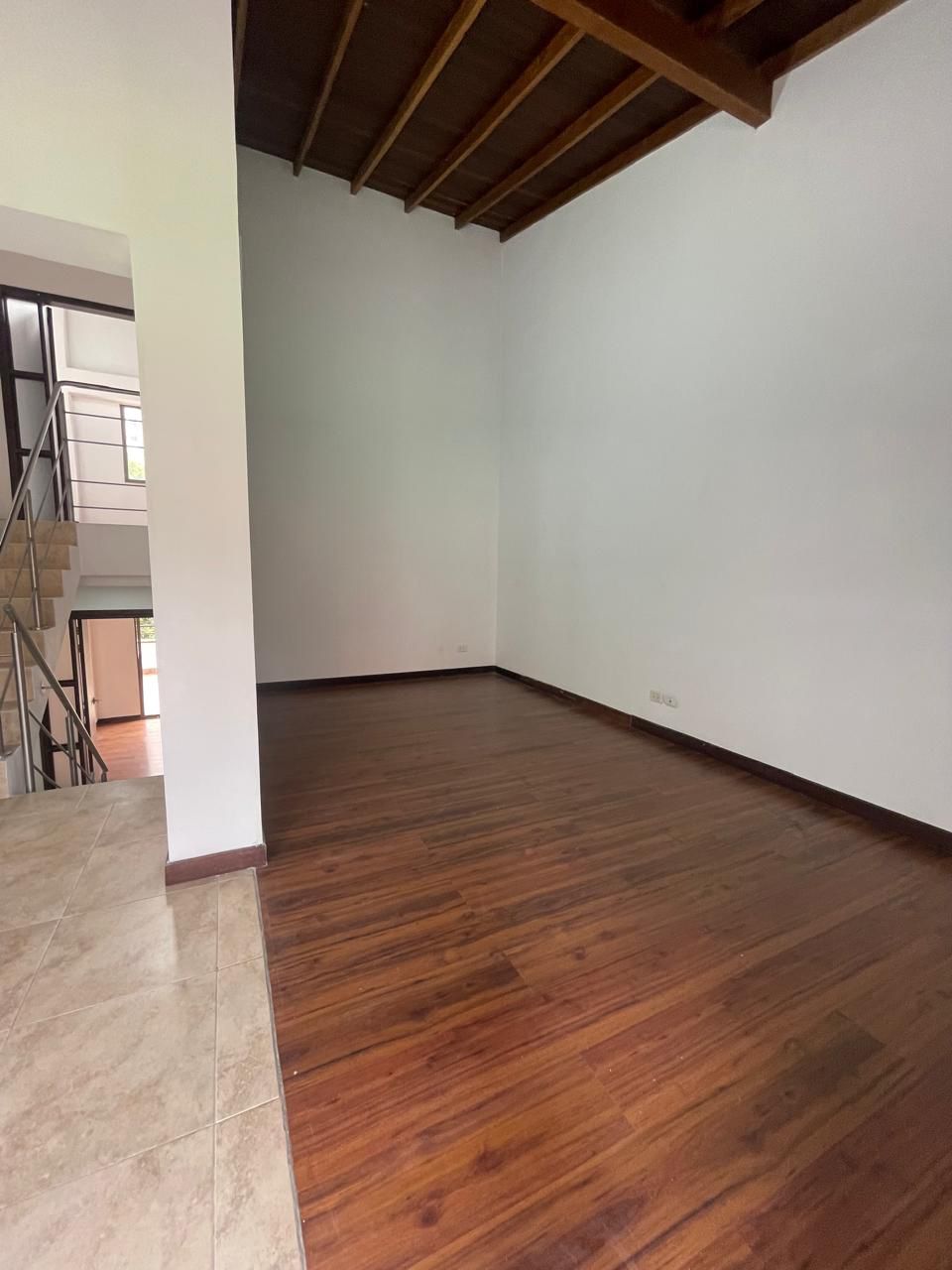 Se vende casa en Sabaneta sector la Doctora