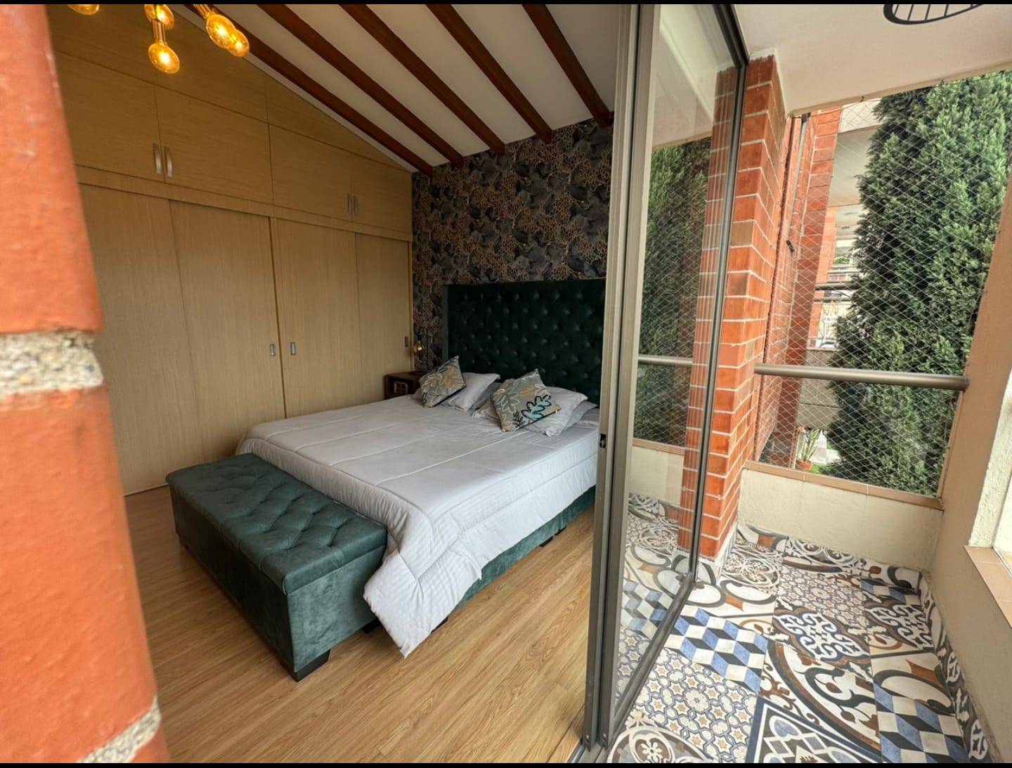 Casa para la venta en La Estrella cerca del Parque principal